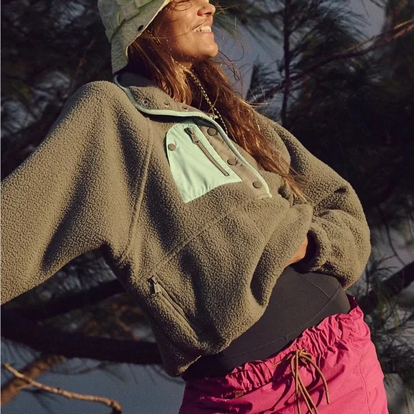NWT Free people movement Hit The Slopes Pullover Fleece Pullover with Pocket - Picture 5 of 7